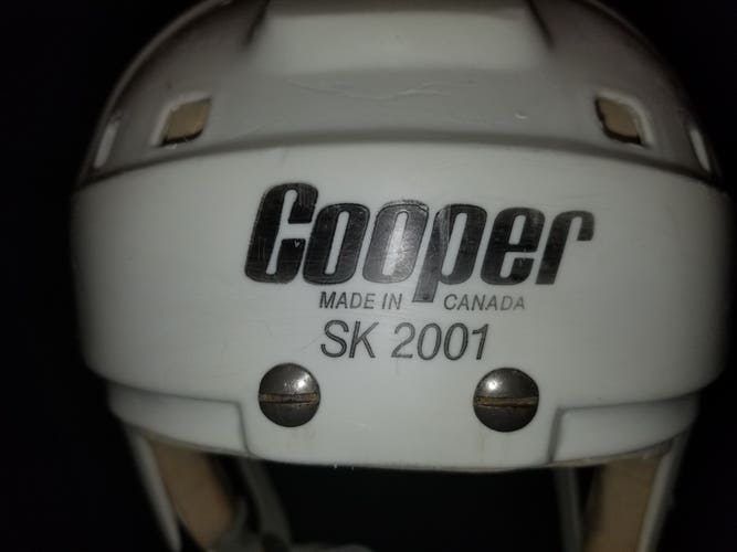 Vintage Cooper SK2001 1987 Canada Cup #66 full size hockey helmet