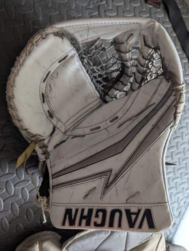 Vaughn V9 Pro Carbon Full Right Pro Stock (Used)