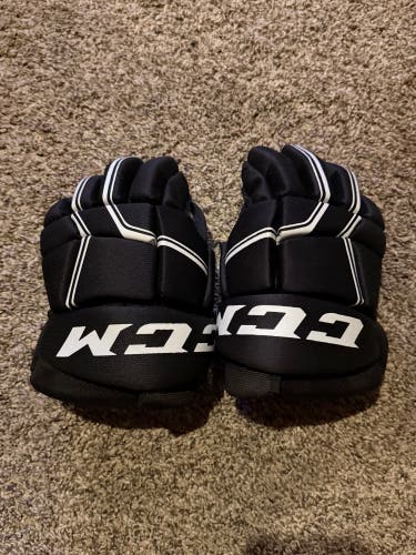 CCM QuickLite Gloves 9" (Used)