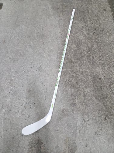 Junior Warrior Alpha Deluxe 20th Anniversary Right Handed Hockey Stick W28 40 flex