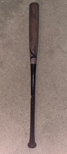 Victus V-Cut Bat (-3) 30 oz 33" (Used)