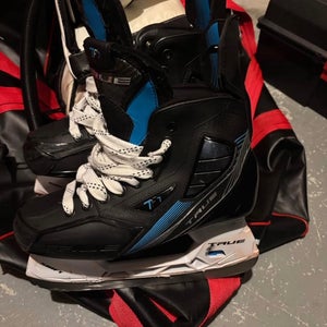 2021 True TF7 Hockey Skates Regular Width 7 (Used)