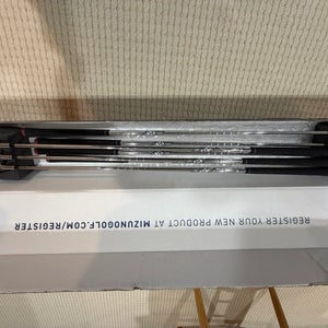 Men's Callaway X Hot Left Hand Iron Set Regular Flex (8 Clubs) #4 - #9, PW, GW Steel Shaft (Used)