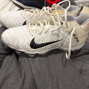 White Unisex Size M 9.5 (W 10.5) Nike Alpha Molded Cleats Cleats (Used)