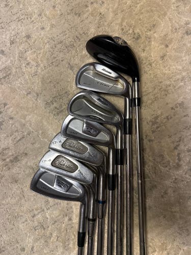 Mizuno Right Handed Iron Set 7 Pieces (Used)