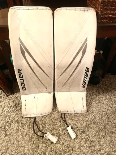 **LIKE NEW**34’ Bauer Hyperlite 2 Goalie Leg Pads
