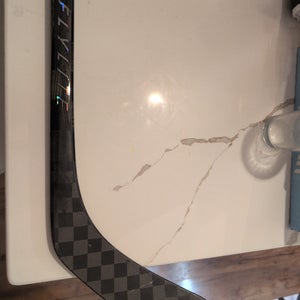 Intermediate Bauer Vapor FlyLite Left Hand Hockey Stick P92 65 Flex CAMO (Used)