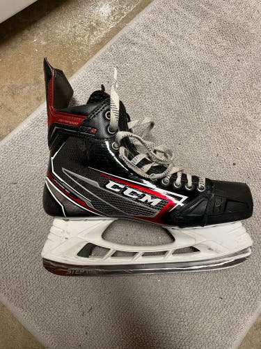 CCM JetSpeed FT2 Hockey Skates Regular Width Pro Stock 8.5 (Used)