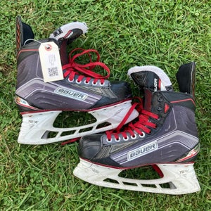 Bauer Vapor X600 Hockey Skates Size | Intermediate 6 (Regular)