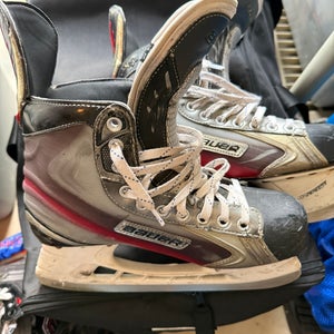 Bauer Hockey Skates Regular Width 8.5 (Used)