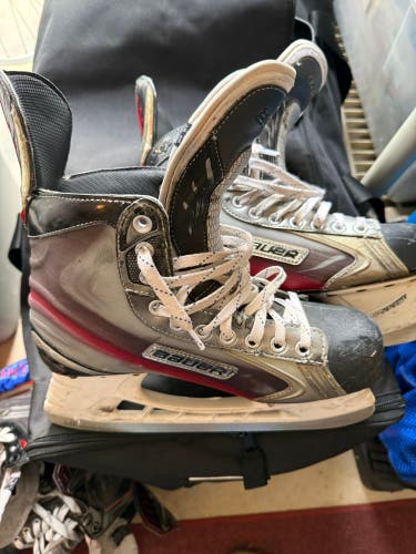 Bauer Hockey Skates Regular Width 8 (Used)