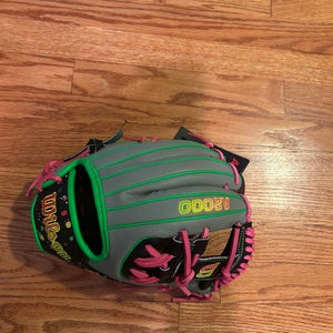 2025 Wilson A2000 RH Infield Baseball Glove 11.5" (New)