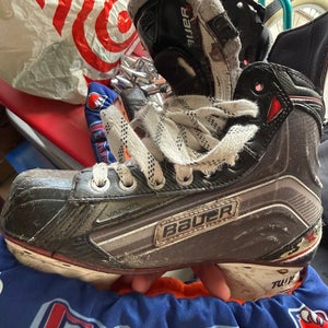 Bauer Vapor Hockey Skates Regular Width Size 4 (Used)
