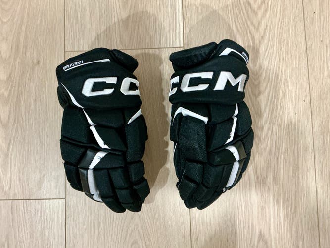 CCM JetSpeed FT6 Pro Gloves 14" (Used)