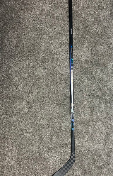 Senior CCM Ribcor Trigger 9 Pro Right Handed Hockey Stick P28 85 Flex (New)