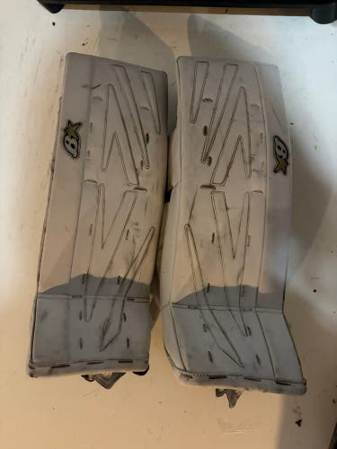 25" Brian's Netzero Goalie Leg Pads (Used)