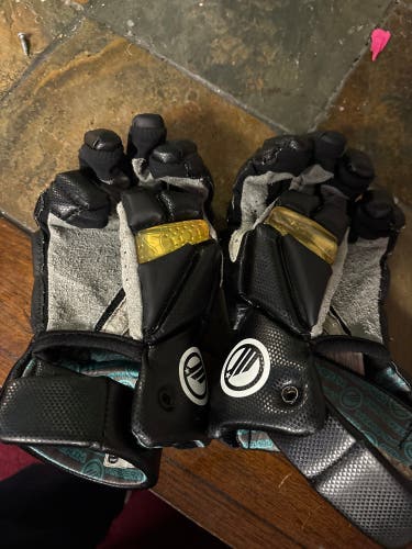 Maverik Rome Lacrosse Gloves 13" (Used)