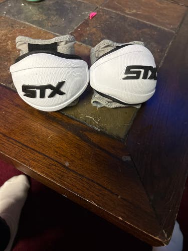 Medium Adult STX Stallion 900 Arm Pads (Used)