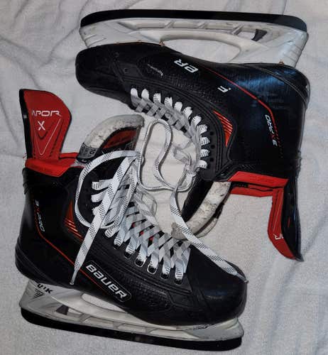 Bauer Vapor 3X Pro Hockey Skates 10.5 (Used)
