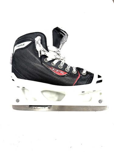 Used CCM RBZ Junior Goalie Skate Junior 02.5 11860-S000302274
