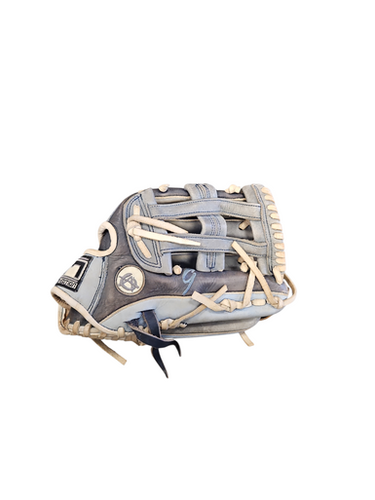 Used ADIKTIV SPORTS BB/SB Glove RH Throw Grey 13 1/2" 11850-S000022586
