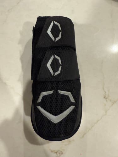 Black EvoShield Elbow Guard Elbow Protection (Used)