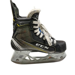 Used CCM TACKS Junior Hockey Skate Junior 04 11847-S000031802