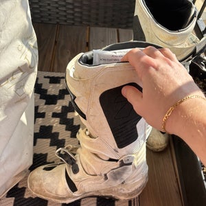 Men's Size M 10.0 (W 11.0) Alpinestars (Used)