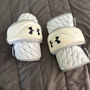 Large Adult Under Armour VFT wArm Pads (Used)