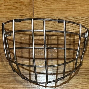 (Used) Bauer Certified cage (Read description)