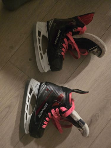 Bauer Vapor 5x Pro Hockey Skates Regular Width 10 (Used)