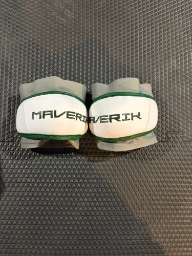 Custom Maverik Max Caps (New)