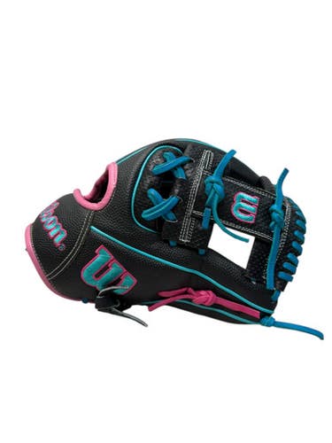Used Wilson A2000 SC86 11.5 RH Throw Glove - Black/Teal/Pink 11835-S000202282