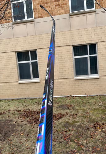 Senior Bauer Proto2 Right Handed Hockey Stick P28 77 Flex (New)