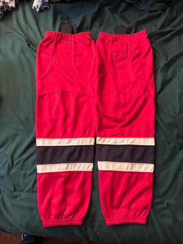 Red Intermediate Large Size (28) Premium Socks (Used)