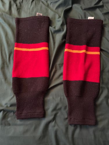 Black Youth Small (mites) Knit Socks (Used)