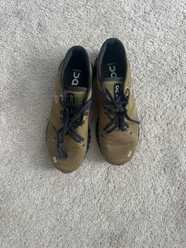 Green Men's Size M 8.0 (W 9.0) Adult ON Cloud X Shoes (New)