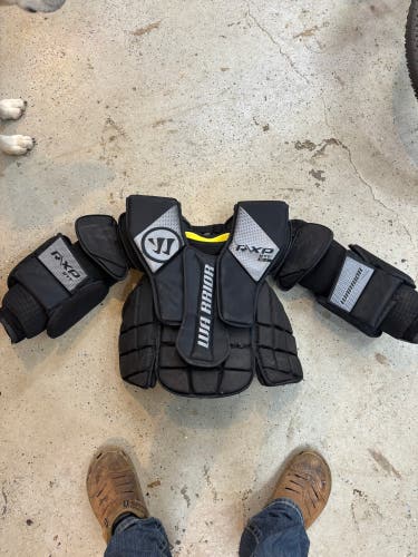 Medium/ large Warrior Ritual XP Goalie Chest Protector (Used)