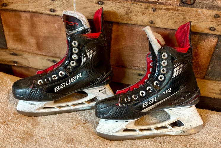 Bauer Vapor X Velocity Hockey Skates Regular Width Size 5.5 (Used)
