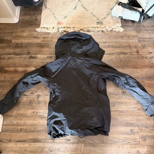 Black Women's Medium Burton Jacket (Used)