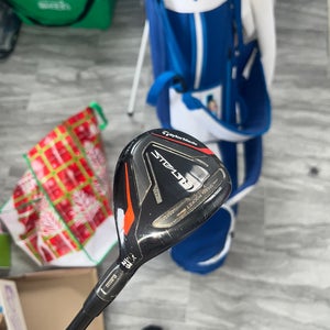 Men's TaylorMade Stealth Right Handed Hybrid Regular Flex 5H (Used)