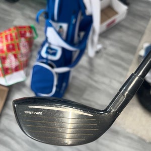 Men's TaylorMade Stealth Right Handed Hybrid Regular Flex 3H (Used)