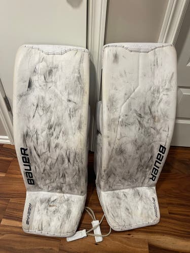 Medium 2024 Bauer Supreme Shadow Goalie Leg Pads (Used)