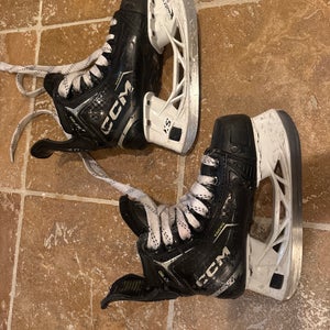 2024 CCM Tacks XF 80 Hockey Skates Size 2.5 (Used)