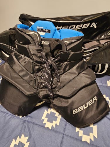 Junior Small 2024 Bauer GSX Hockey Goalie Pants (Used)