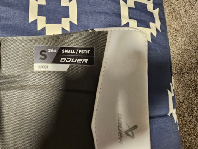 26" 2024 Bauer GSX Goalie Leg Pads (Used)