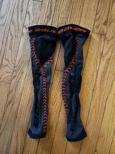 Bauer “Next Game” Leg Recovery Sleeves - Adult Small