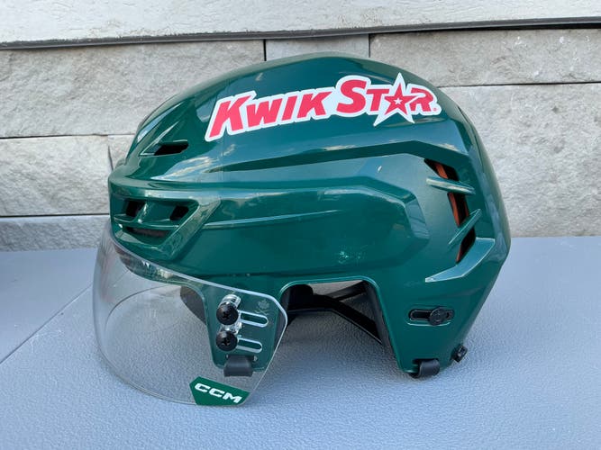 CCM Tacks 710 Pro Stock Hockey Helmet Visor Combo Green Medium 6605