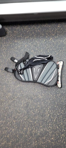 Used STX STALLION Lacrosse Rib Pads Black MD 11497-S000154406