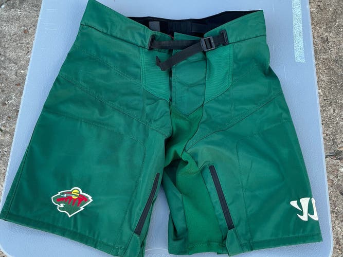 Warrior Pro Stock Shell Hunter Green Minnesota Wild Large 7865